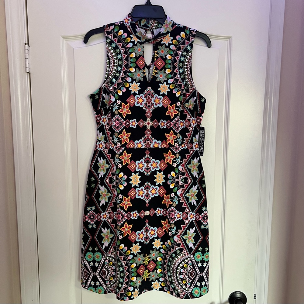 New York & Company Black Multicolored Floral Keyhole Dress with Pockets (Size M)